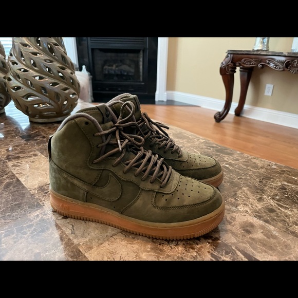 Size 7 Hunter Green Nike - Picture 1 of 5